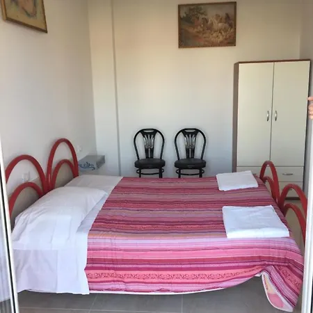 Attico Tacito דירה