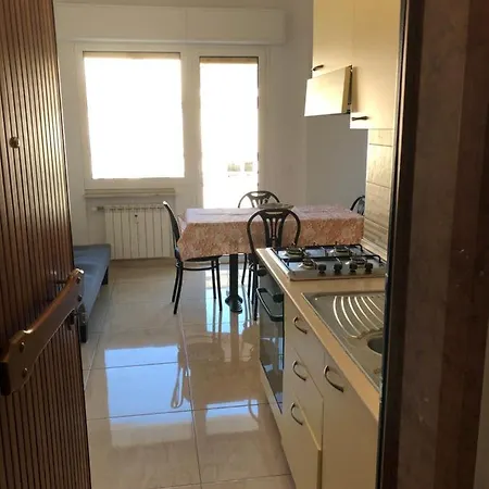 Attico Tacito ונטימיגליה